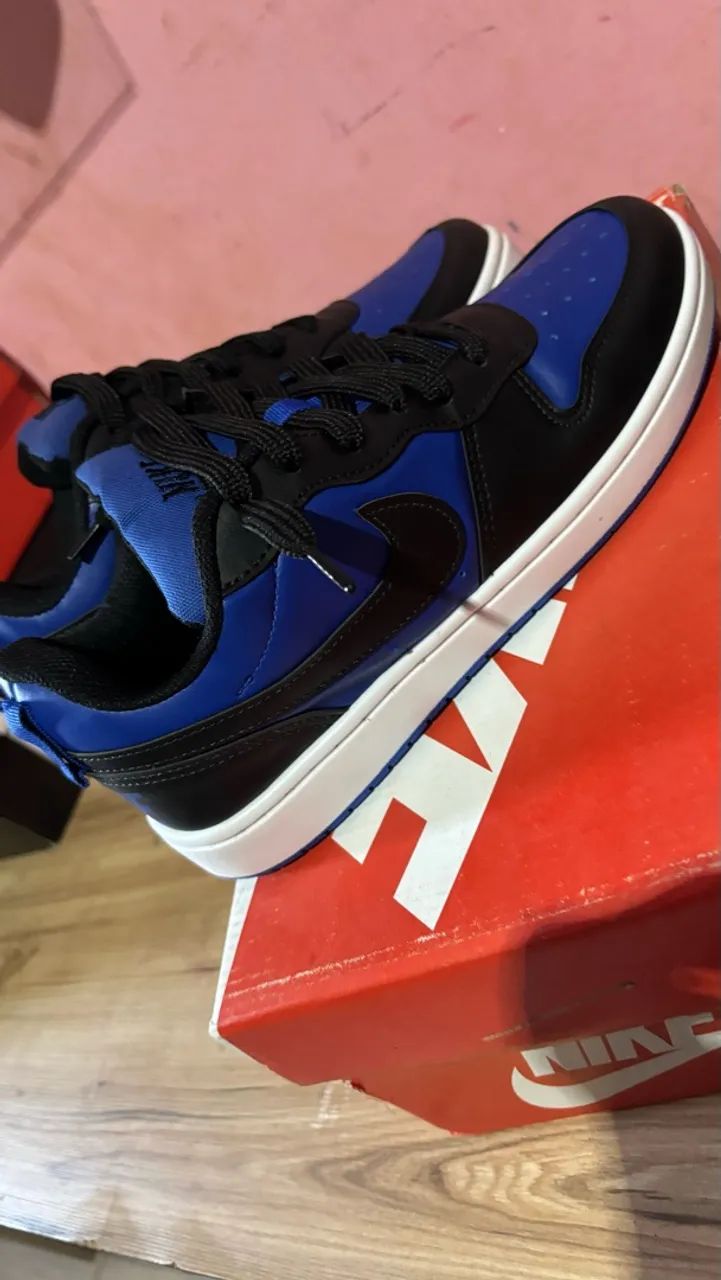 Tênis Nike Boroung azul 