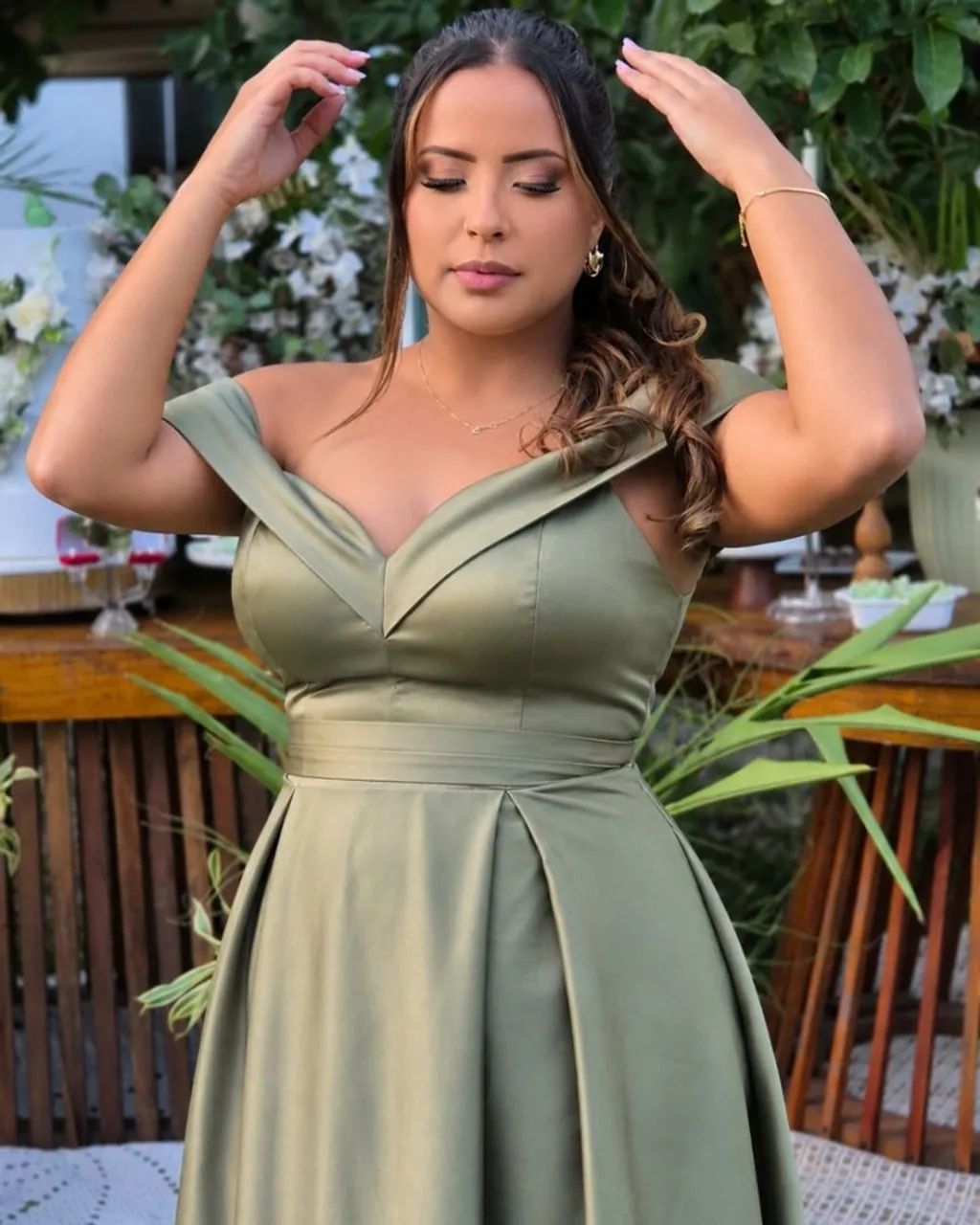 Vestido verde oliva elegante - Foto 2