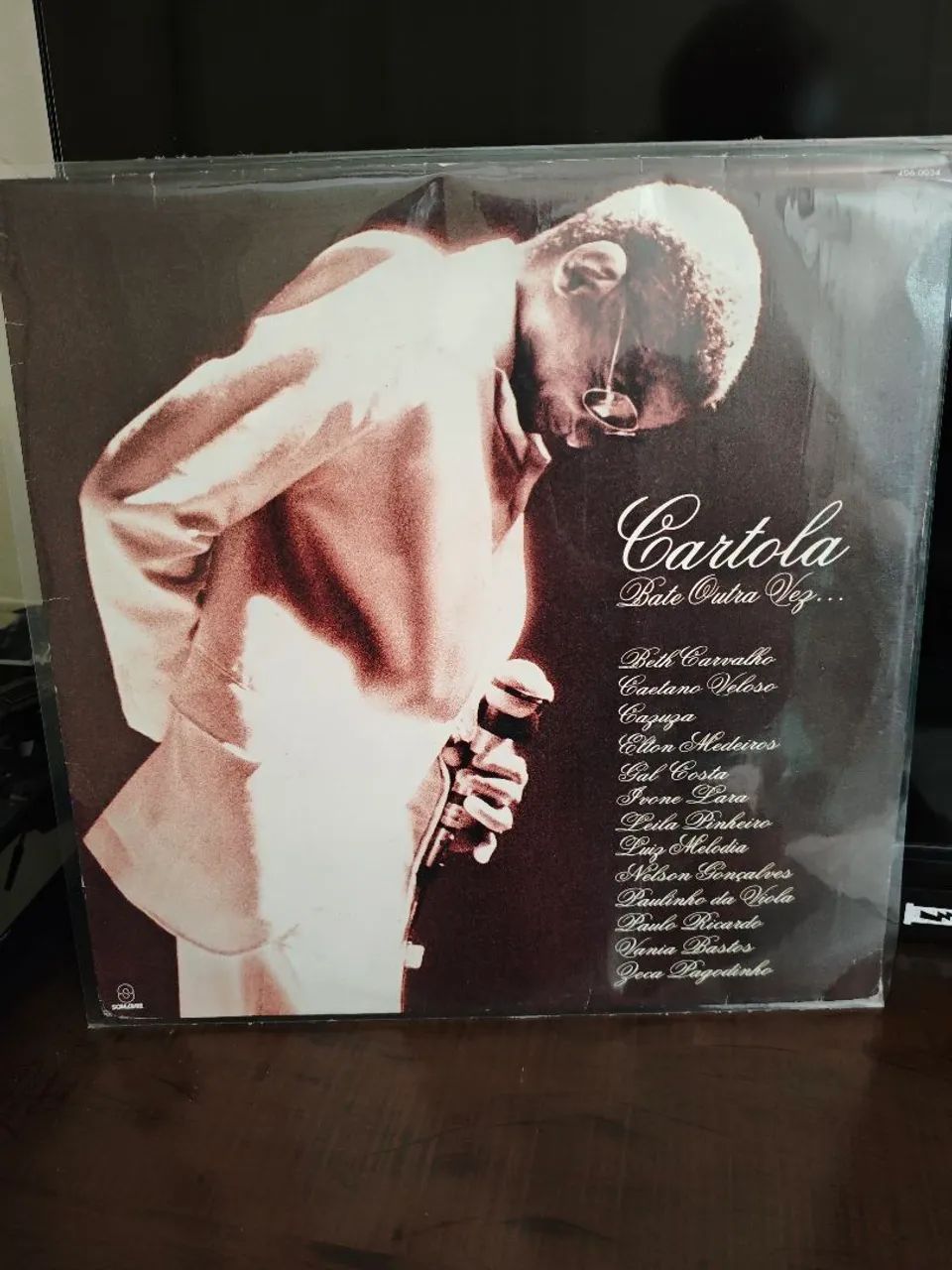 Vinil Cartola, Bate outra Vez.