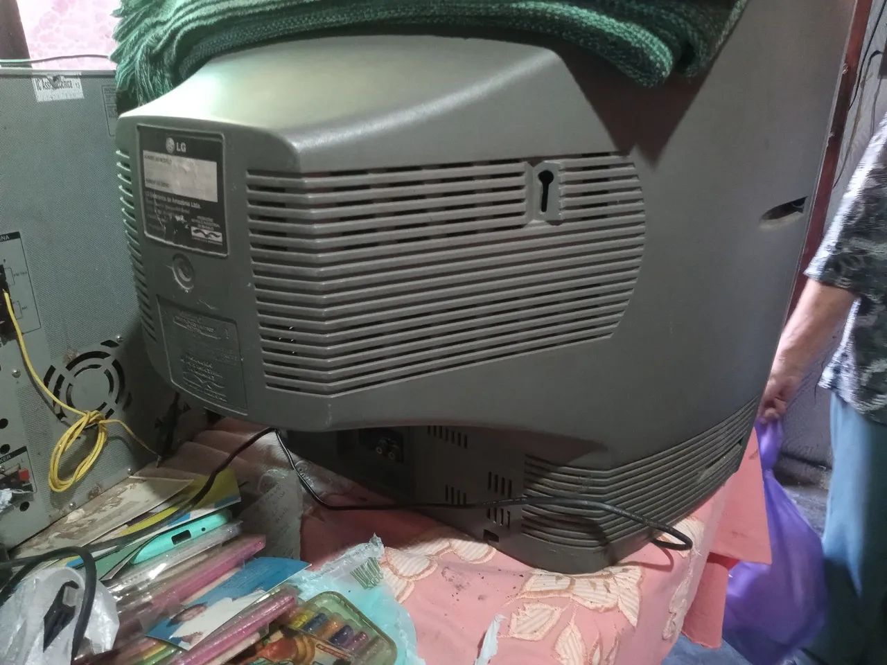 Tv LG de 20 polegadas semi Novas aceita cartão  - Foto 4