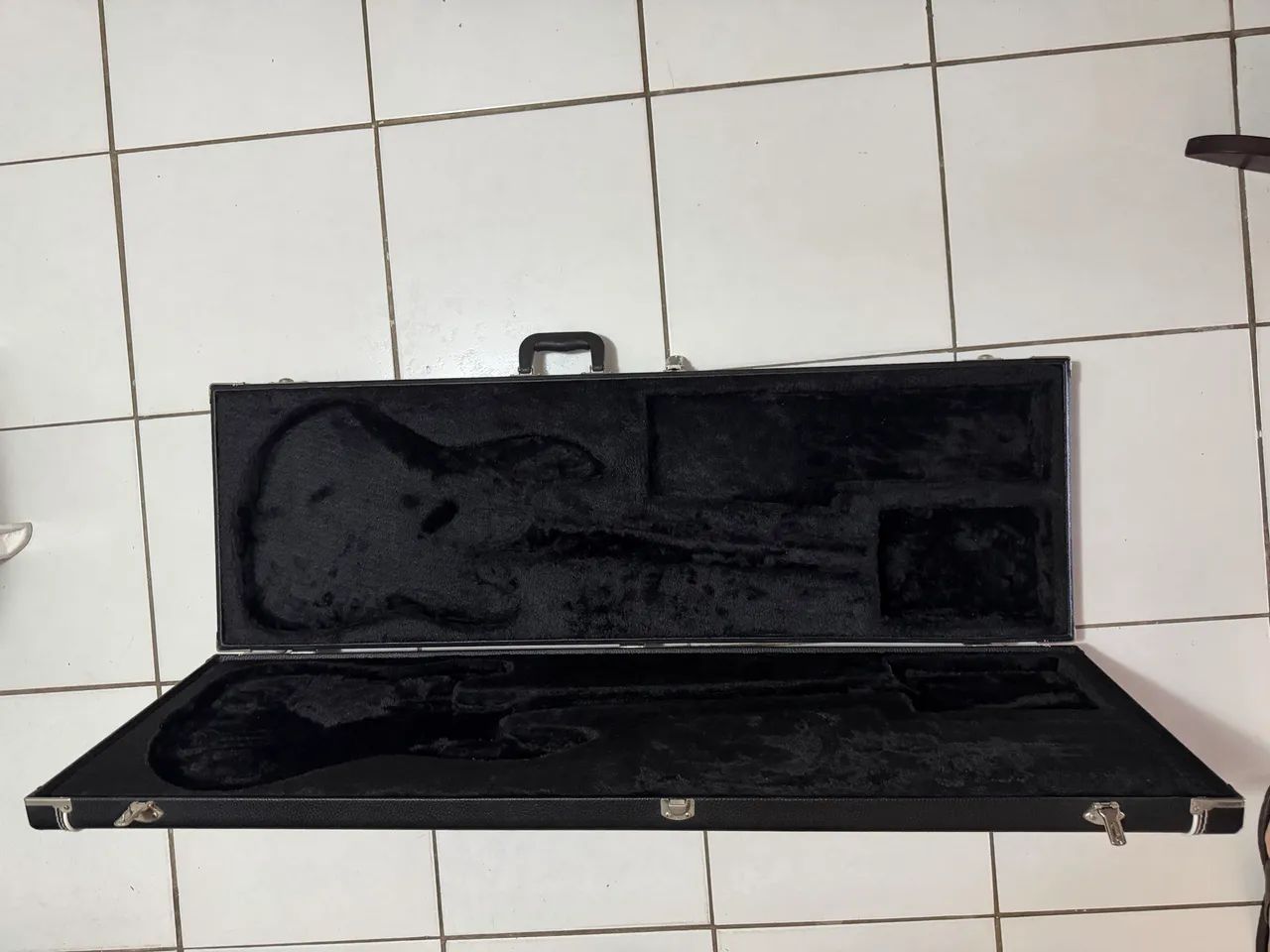 Hard Case Fender Jazz Bass - Instrumentos musicais - Tirol, Natal