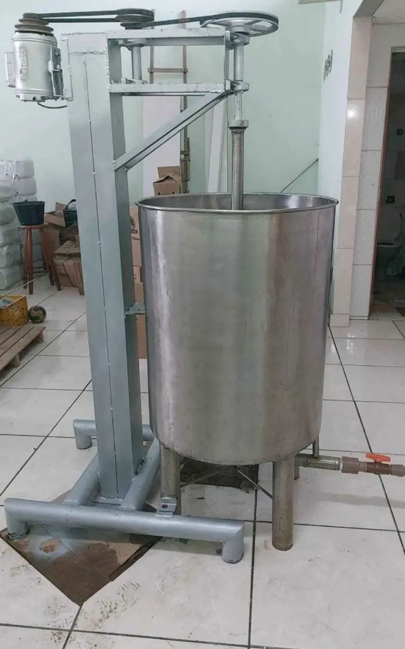 VENDO TANQUE MISTURADOR DE INOX 300LT - Foto 3