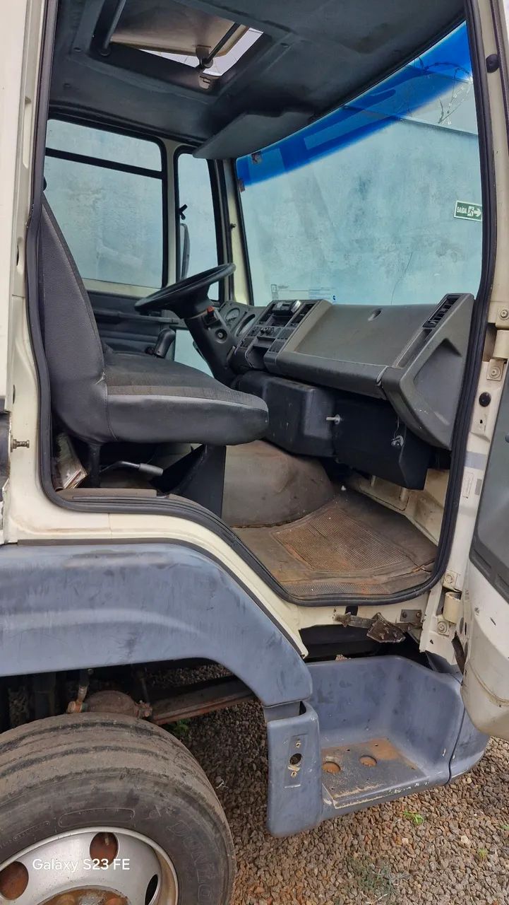 Ford Cargo 815s - Foto 4
