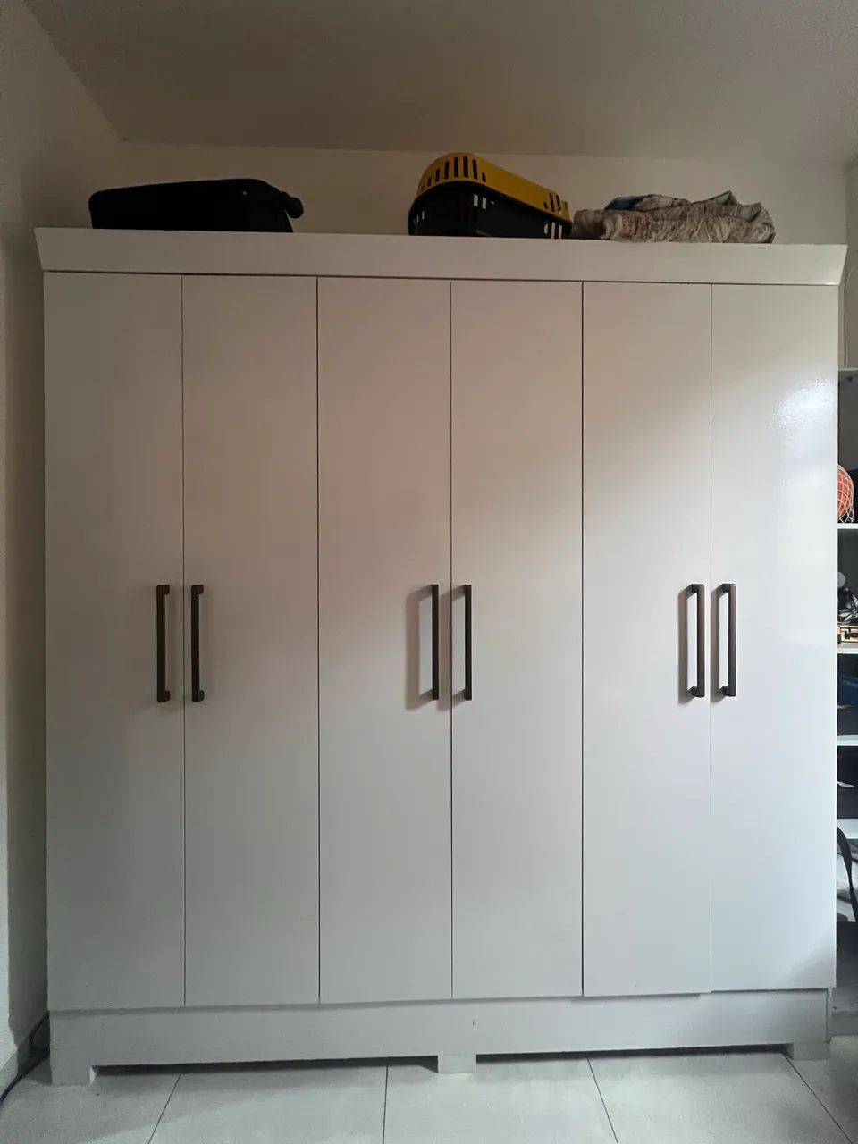 Guarda roupa 6 portas grande 