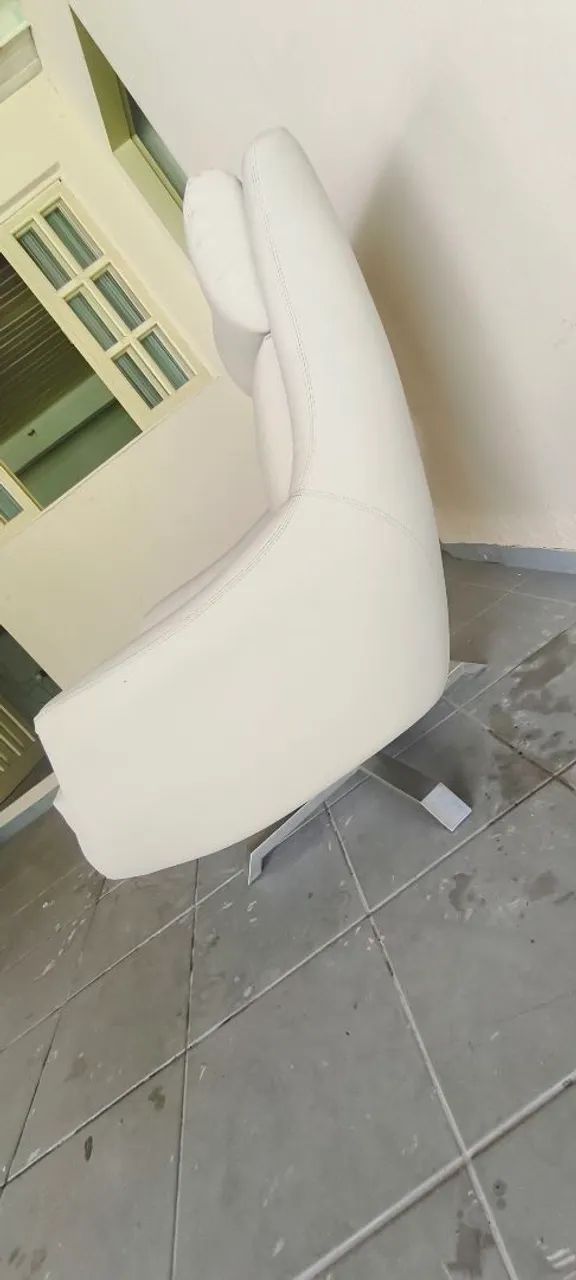 Poltrona giratória  - Foto 4