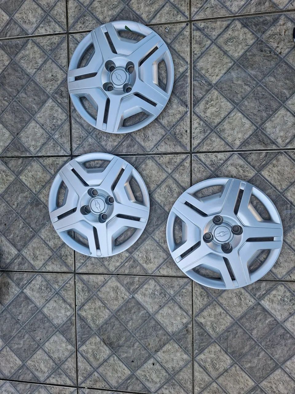 CALOTAS RODAS ARO 15 TODAS ORIGINAIS  CHEVROLET E RENAULT  - Foto 2