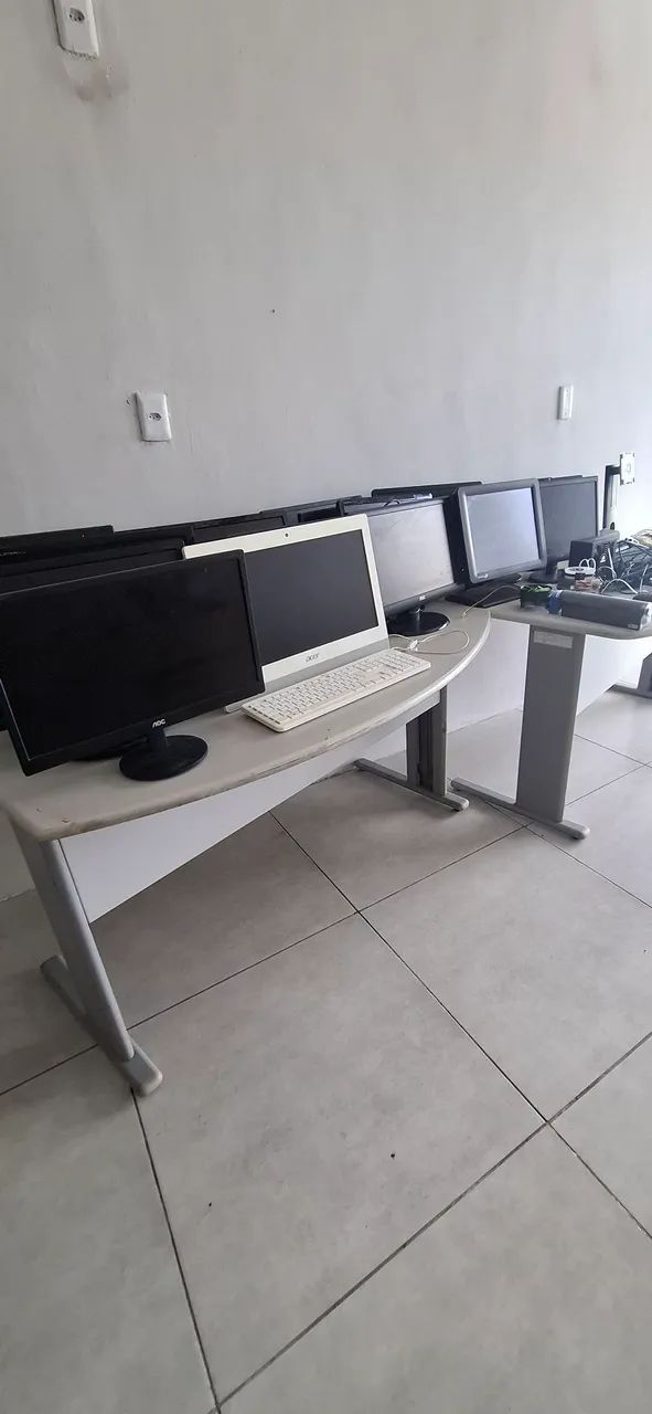Monitor e telas de diversas marcas e tamanhos... tudo em informática 