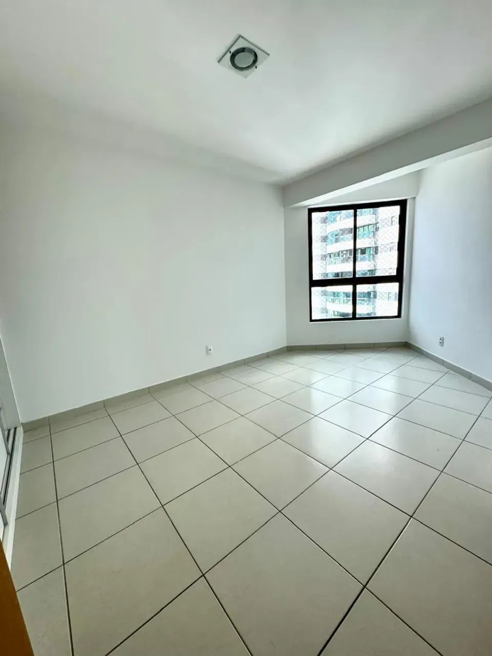 Imóvel para aluguel tem 204 metros quadrados com 4 quartos em Monteiro - Recife - PE - Foto 2