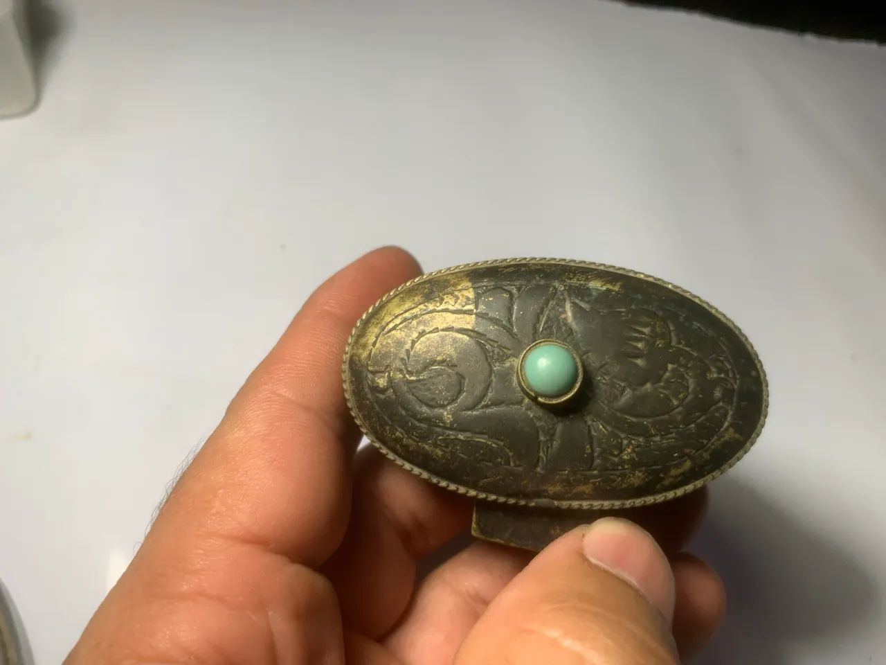 caixa de noz de betel (betel nut box) antiga