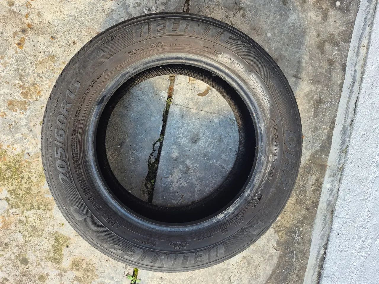 pneu delinte 205 60 r15 usado   - Foto 3