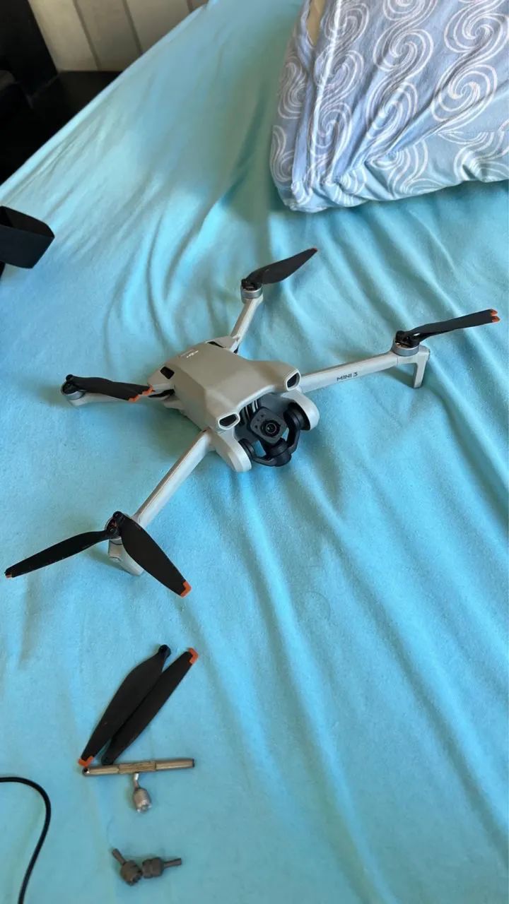 DRONE DJI MINI TRÊS 