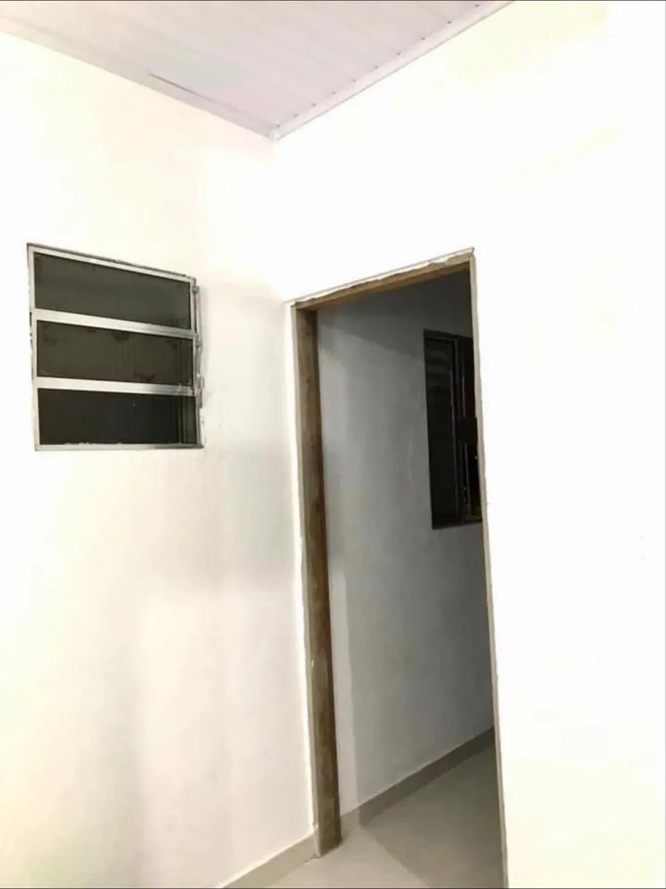 Alugo casa 