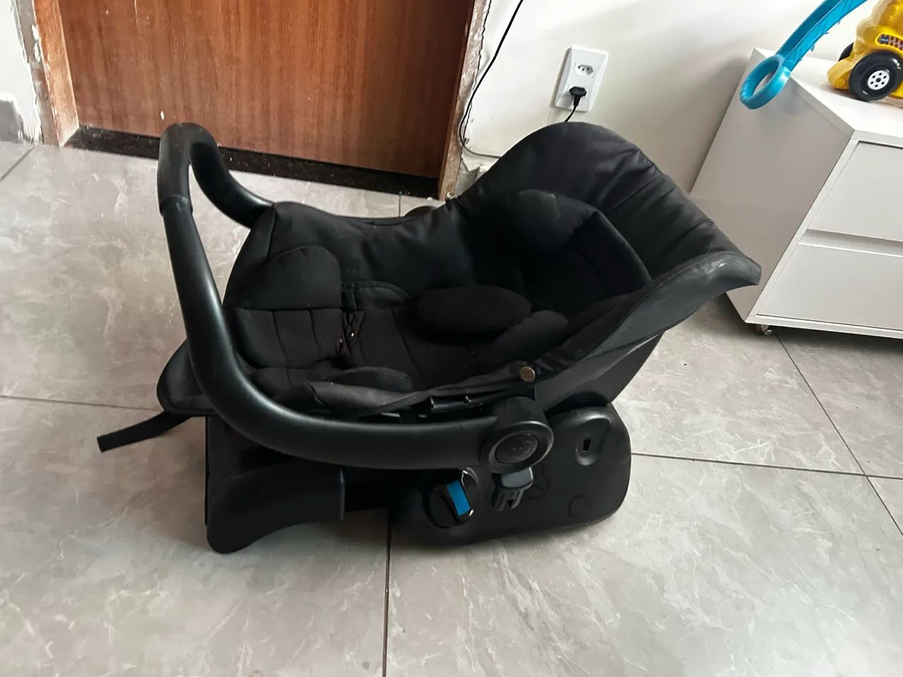 Bebê Conforto Burigotto + Base Veicular - Preto - Foto 2
