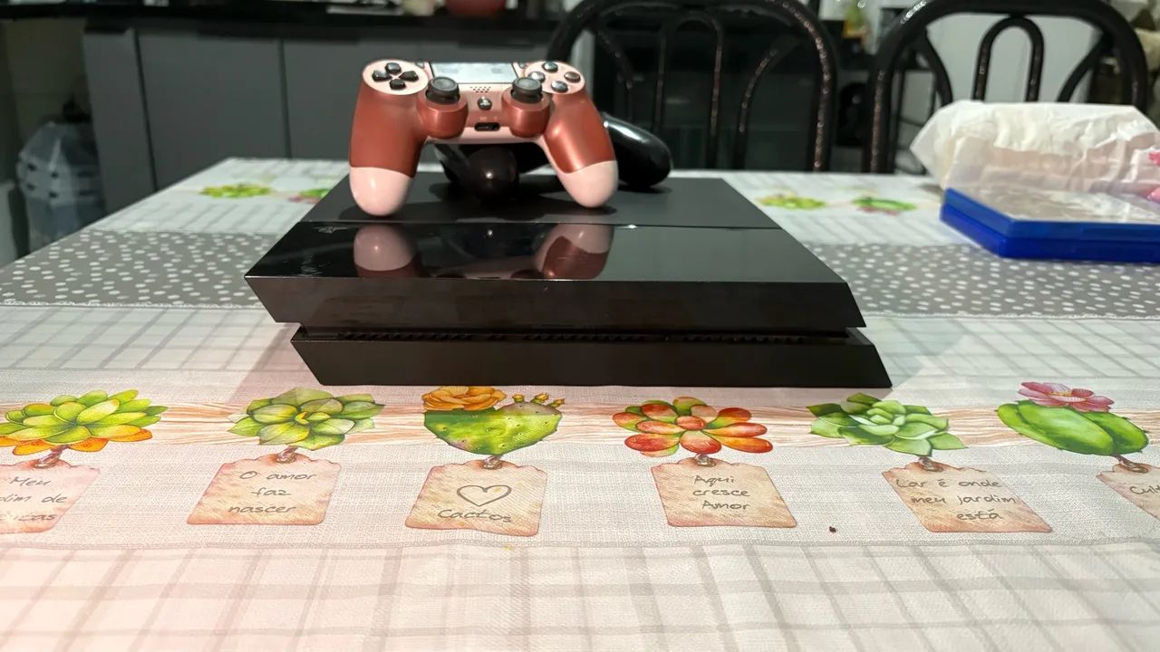 Playstation 4 com 2 Jogos  - Foto 5