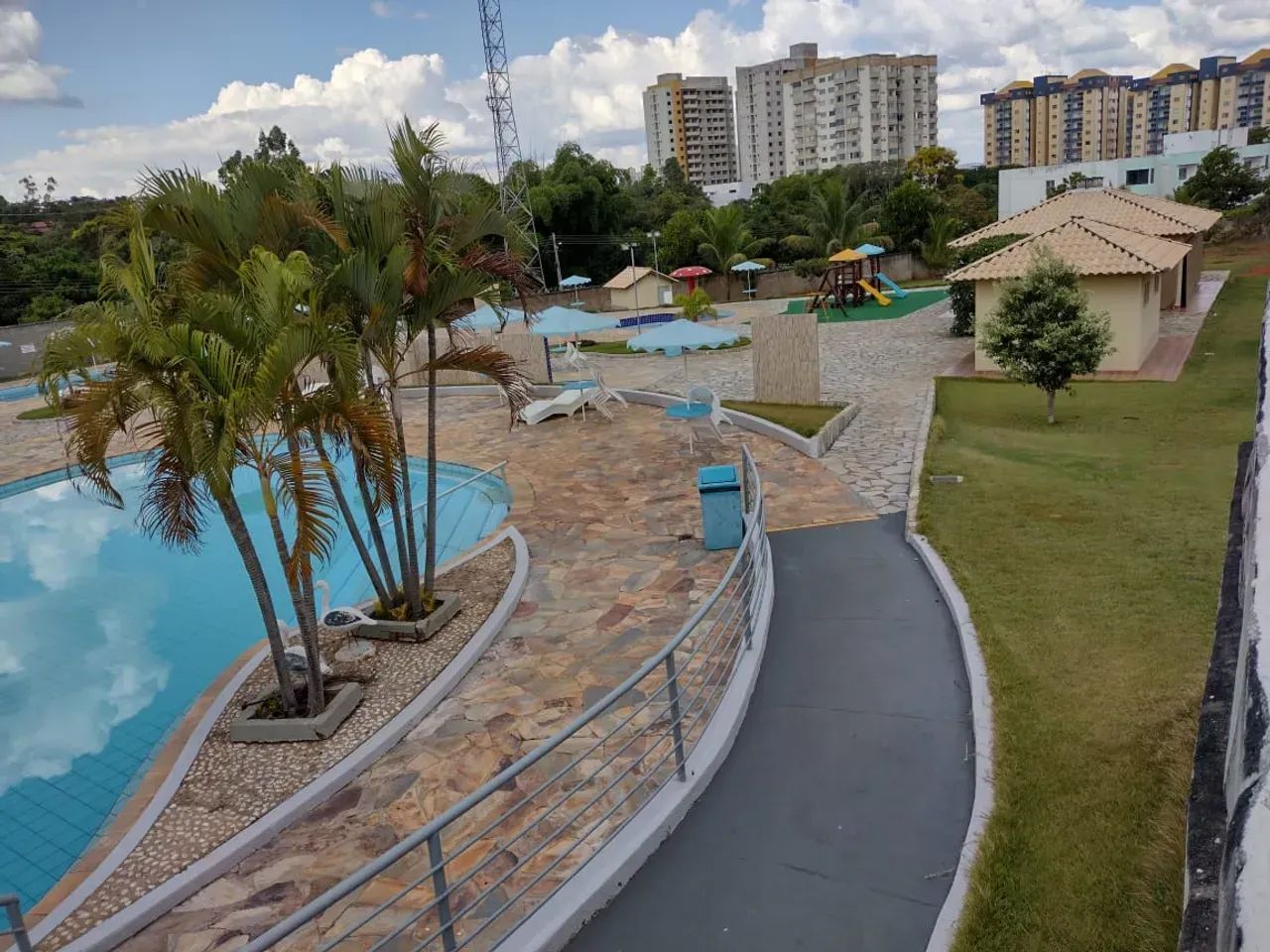 APARATAMENTO COM DOIS QUARTOS EM CALDAS NOVAS. - Foto 2
