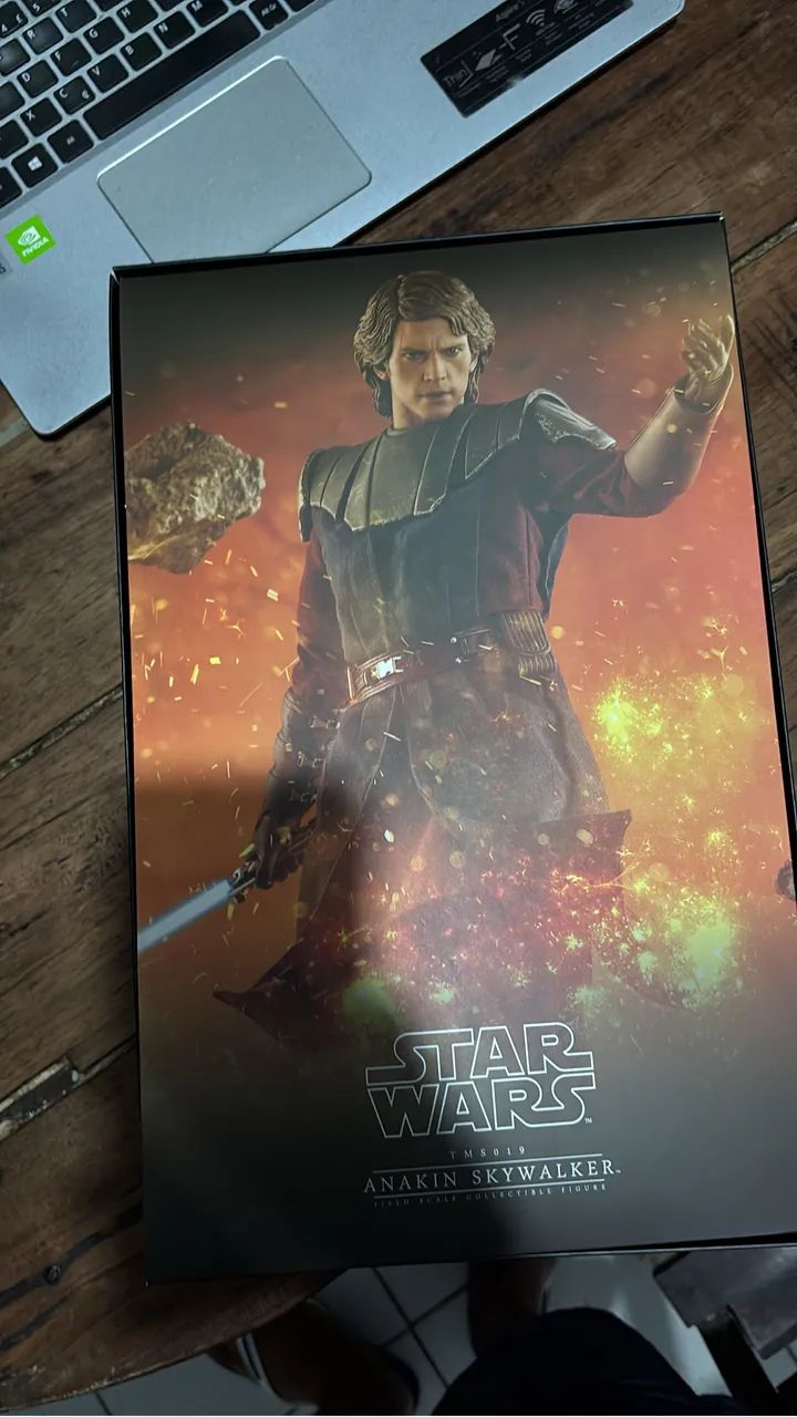  Hot Toys - Star Wars Anakin Skywalker - Foto 2