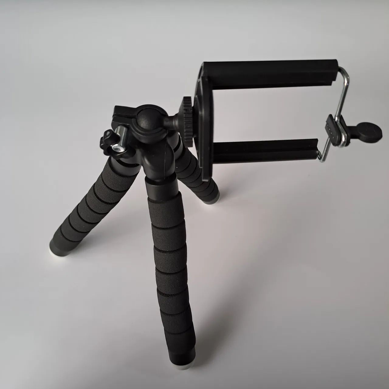 Tripé para camera e celular - Foto 3