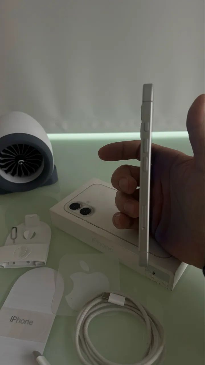 iPhone 16 128G - 11 Meses de Uso - Foto 3