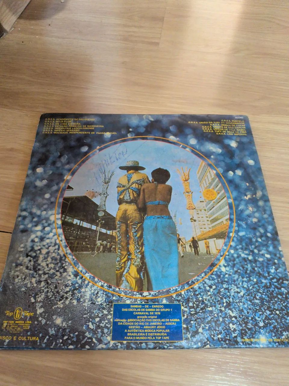 Os sambas de 1976 disco de vinil - Foto 2