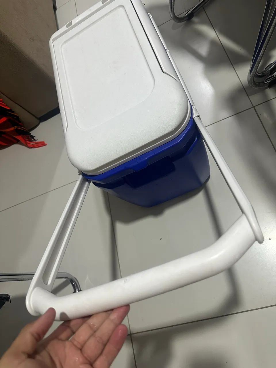 Caixa térmica Igloo Contour Glide 36 litros - Foto 5