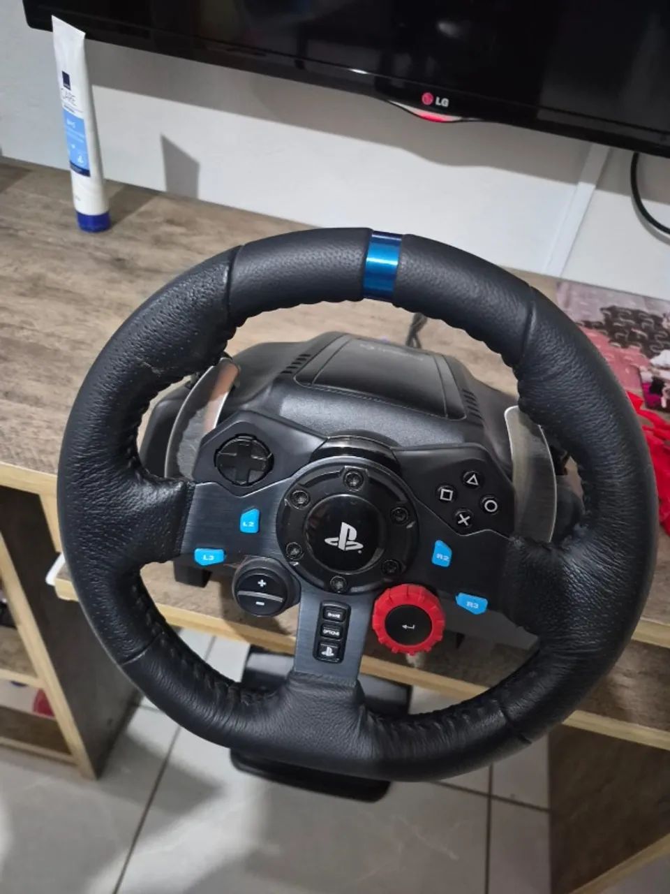 Volante Logitech G29 Driving Force e Pedais com Force Feedback para PS4, PS3