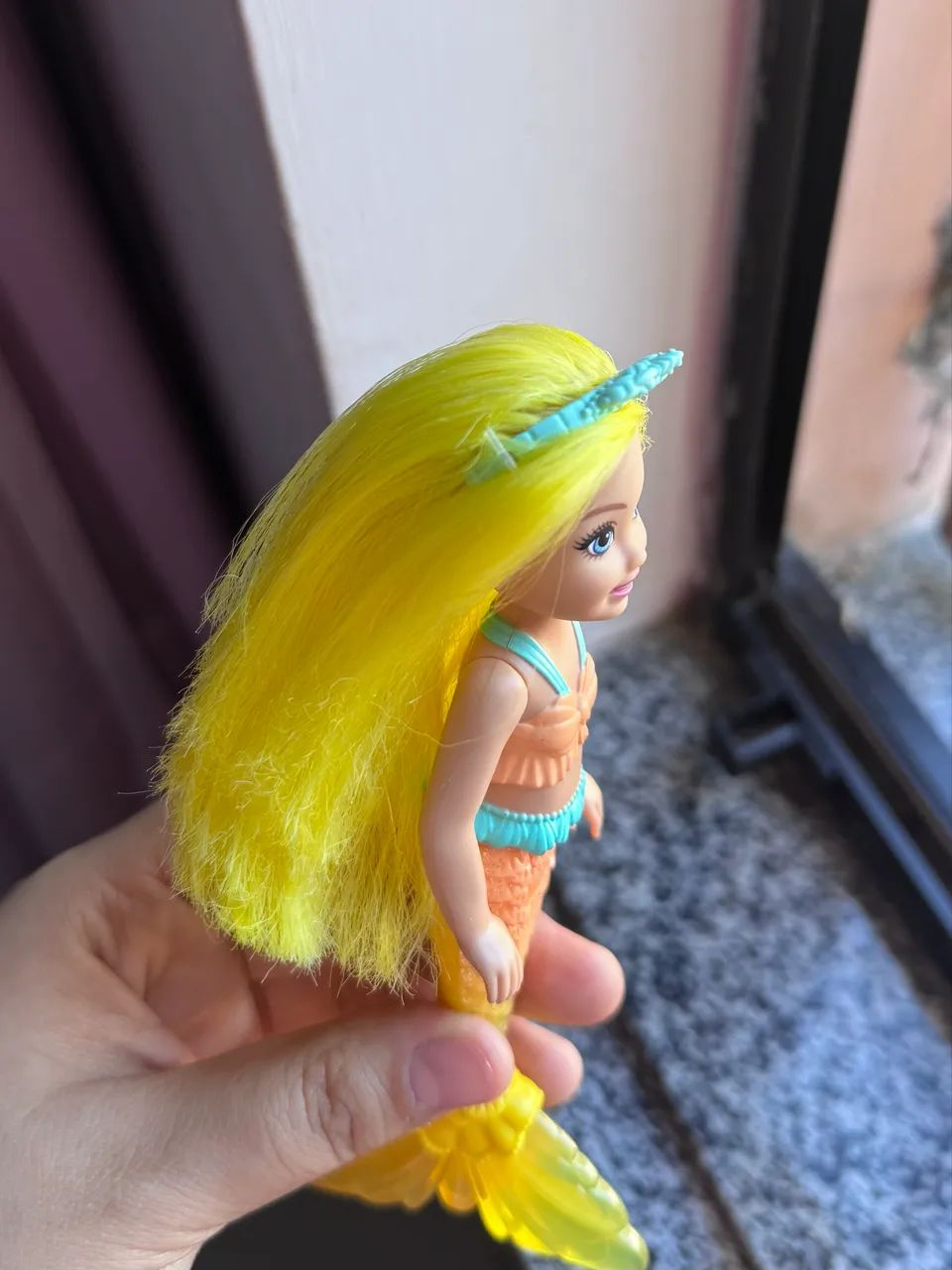 Boneca Barbie Dreamtopia Chelsea Sereia Amarela - Foto 2