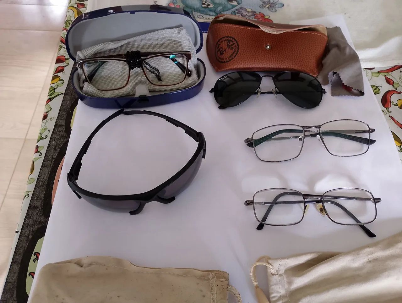 Desapego Rayban e óculos de sol OXER  - Foto 2