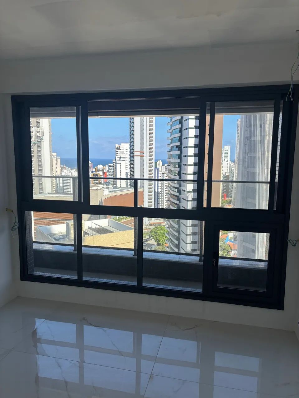 Esquadria com janela para quarto 2,80x 2,30 - Foto 3