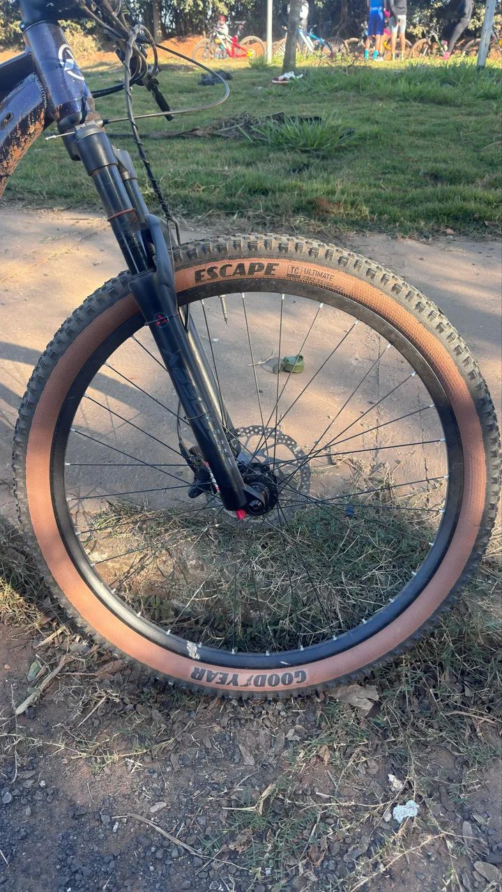 MTB Absolute Nero 5 Aro 29 - Impecável, Só Pedalar - Foto 5