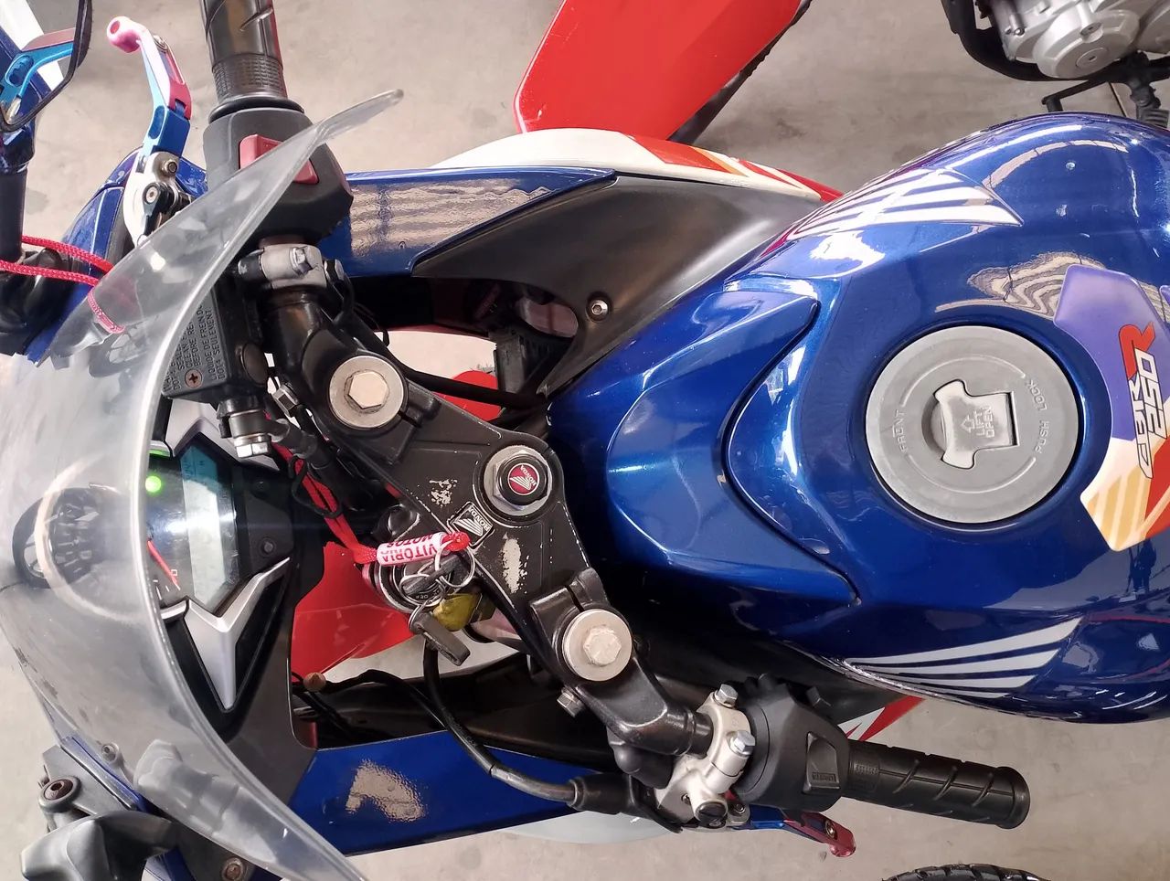 HONDA CBR 250 2012 - Foto 4