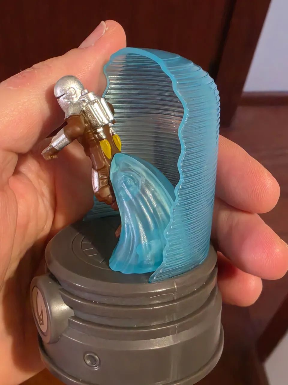 Boneco Mandaloriano Com Jetpack Burguer King Star Wars - Foto 5