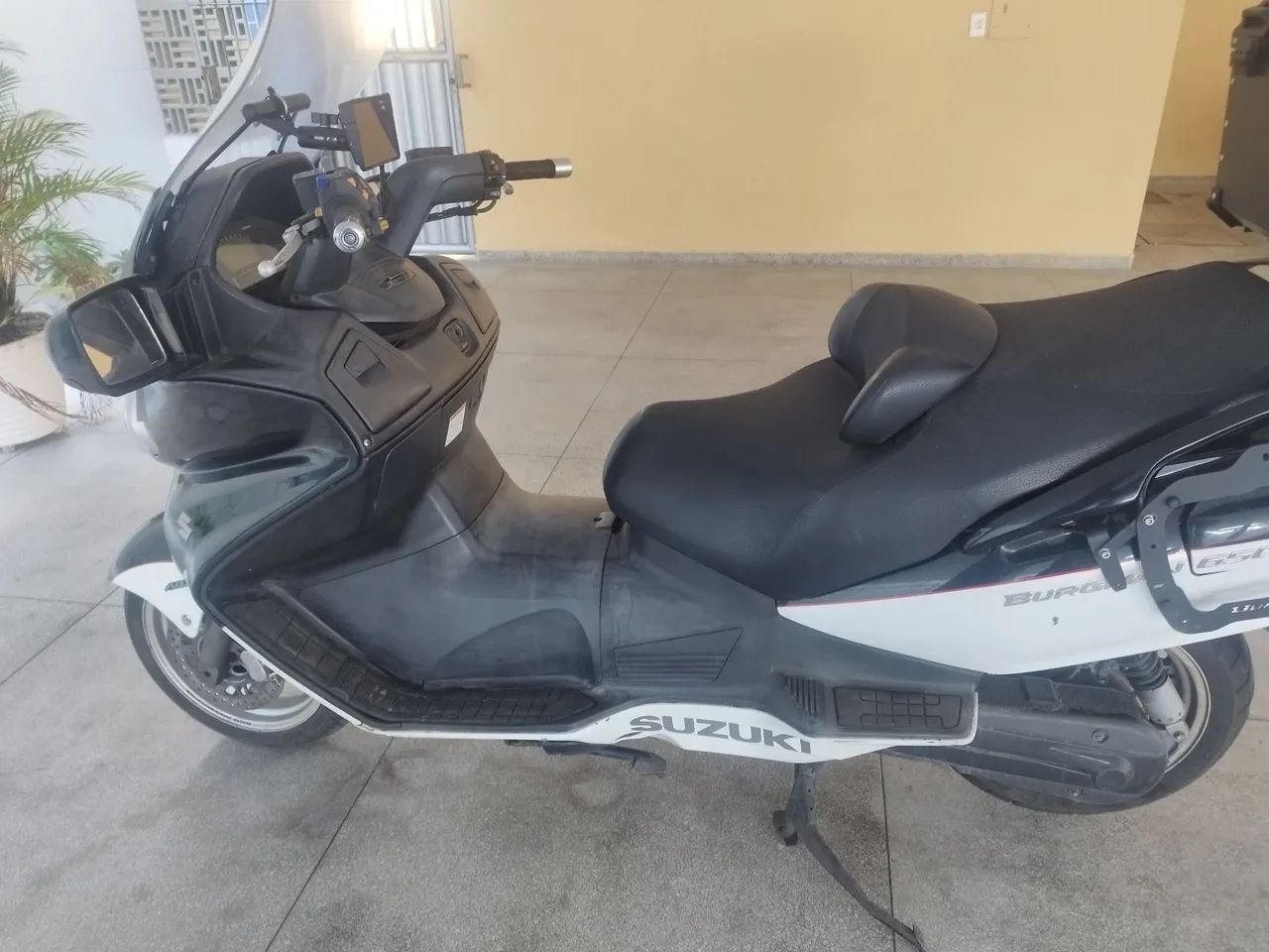 Burgman 650 Executive - Foto 2
