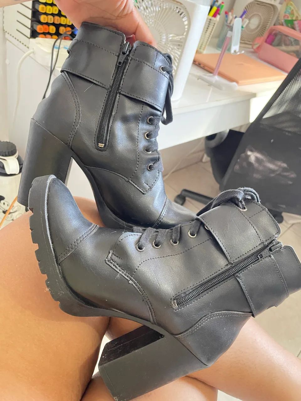 Vendo Bota tamanho 38  - Foto 2