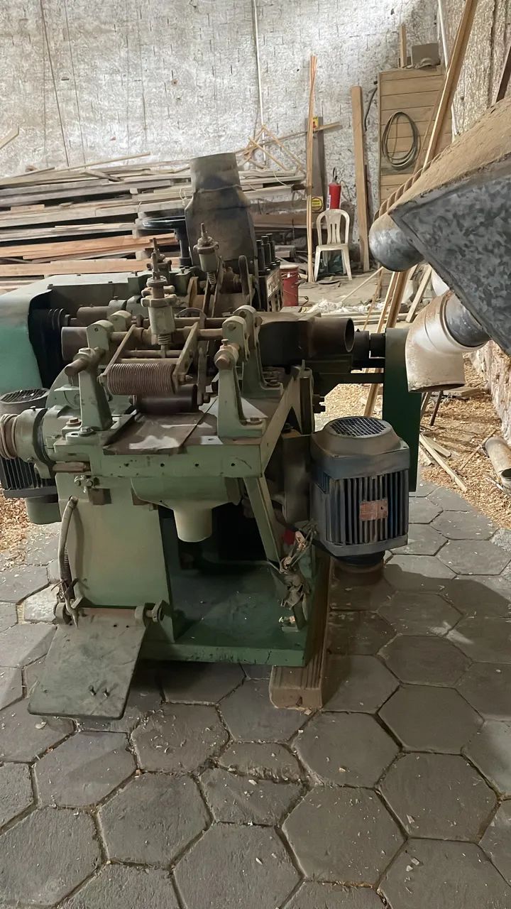Vendo plaina moldureira omil 4 face