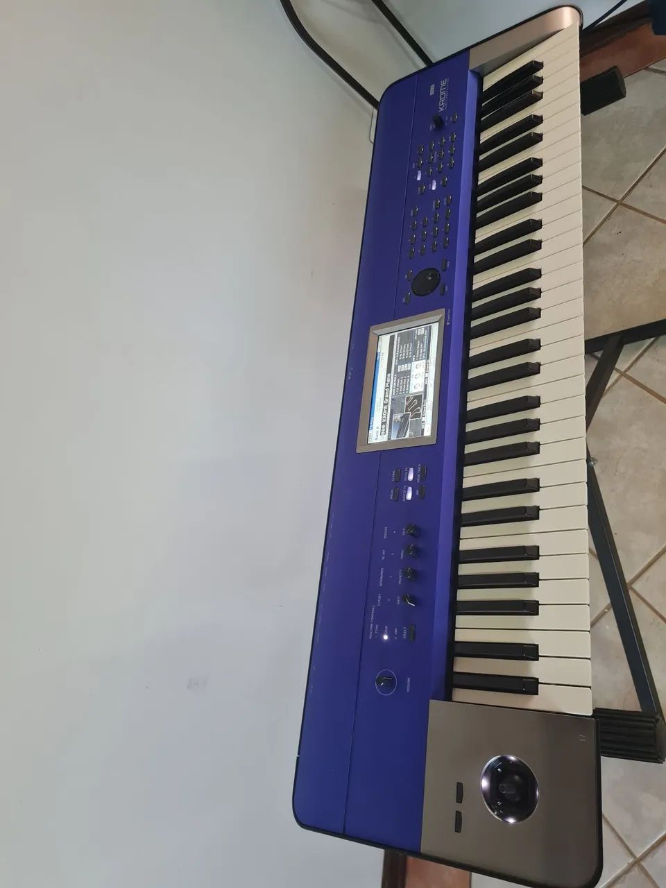 Teclado Korg Krome - Foto 4