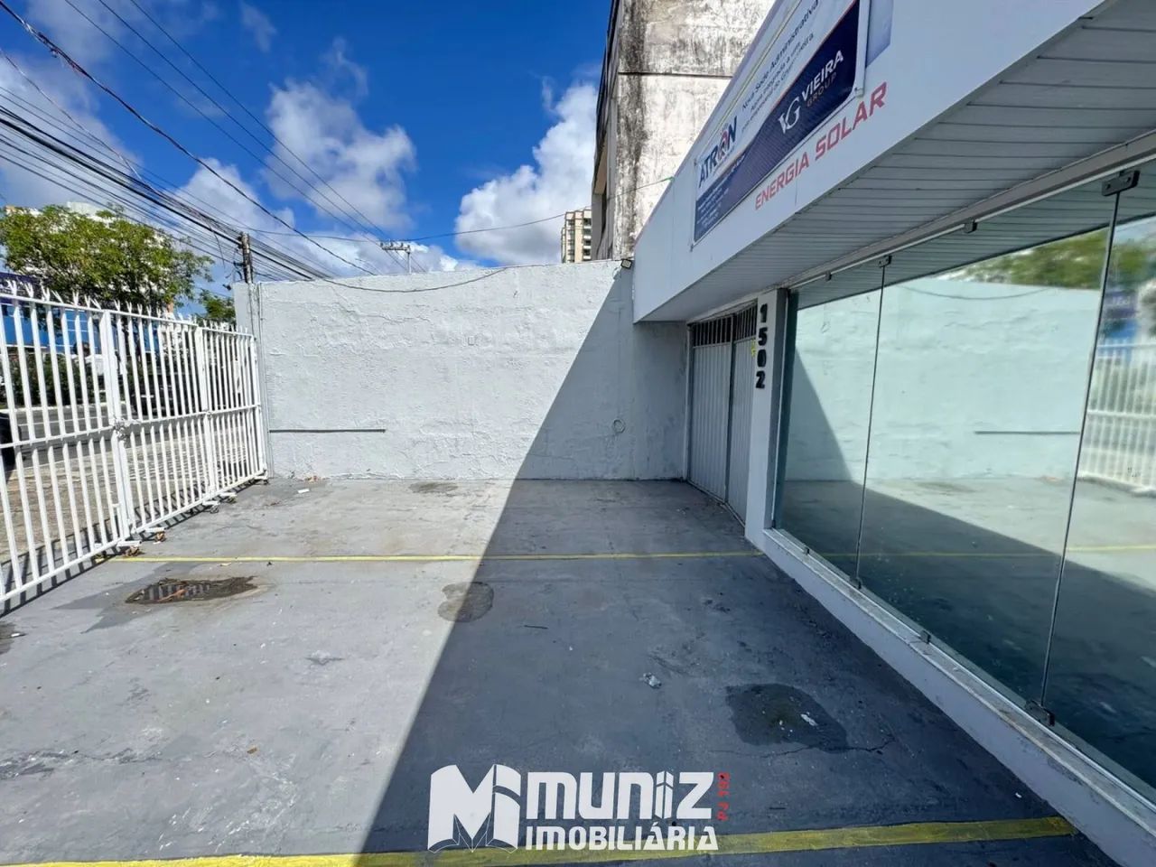 Imóvel Comercial Completo na Av. Hermes Fontes  Ideal Para Empresas e Clínicas - Foto 2