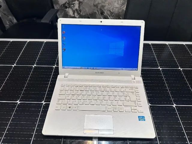 Notebook Samsung NP300E - Intel Core? i3 -3110M - RAM 8GB - SSD 480GB - Tela 14- Windows 1 - Foto 4
