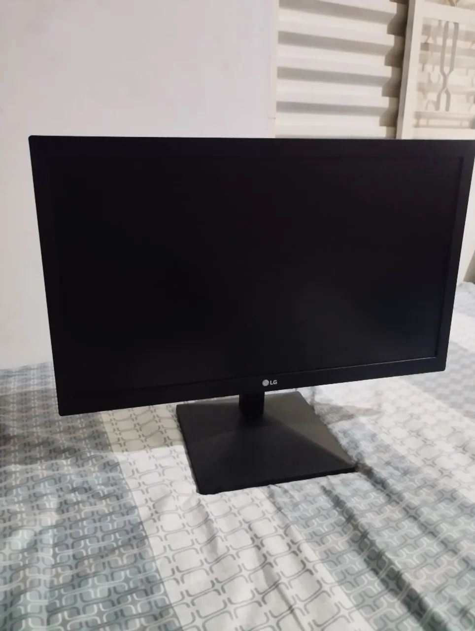 Monitor LG LED HD 19,5" HDMI OnScreen Control - 20MK400H-B