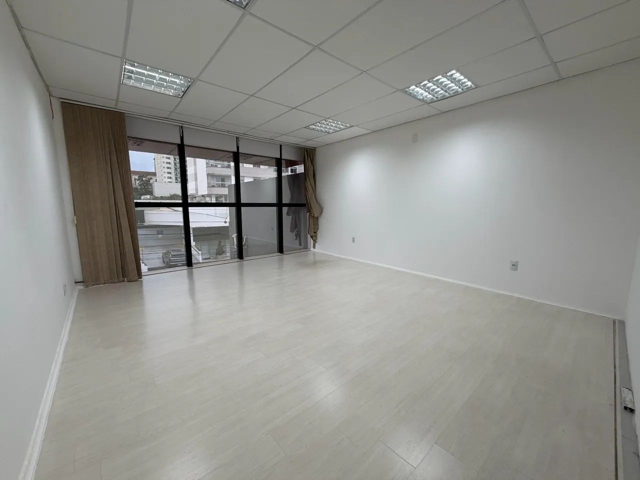 Prédio Comercial em Estreito, Florianópolis | - Foto 4