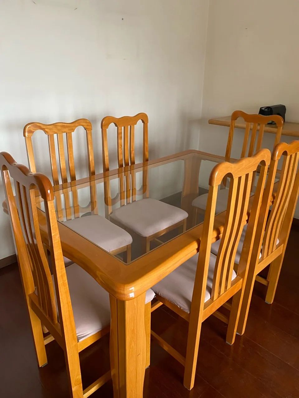 Vendo mesa de jantar com 6 cadeiras usado - Foto 2