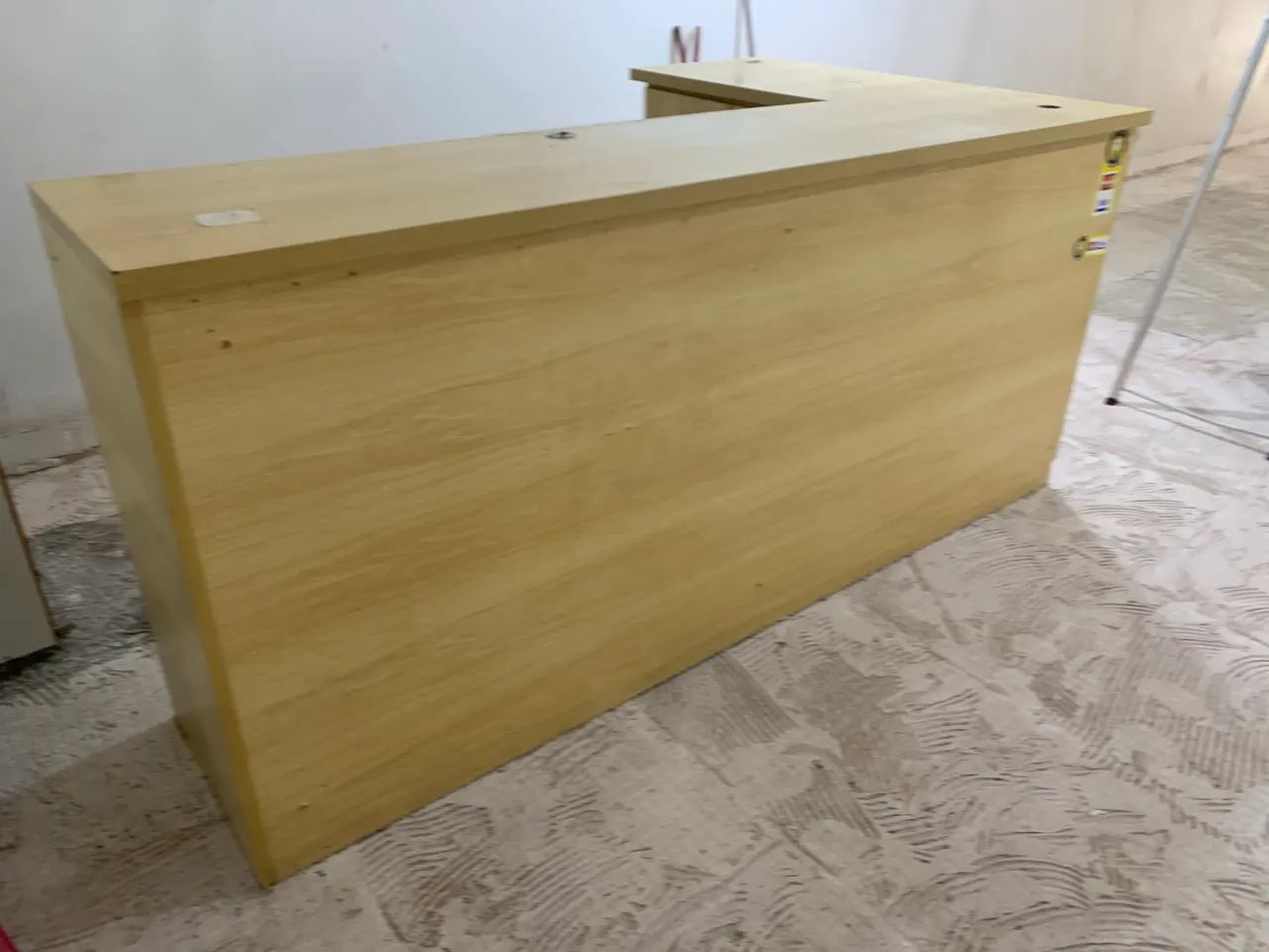 Balcão para loja em L - Foto 2