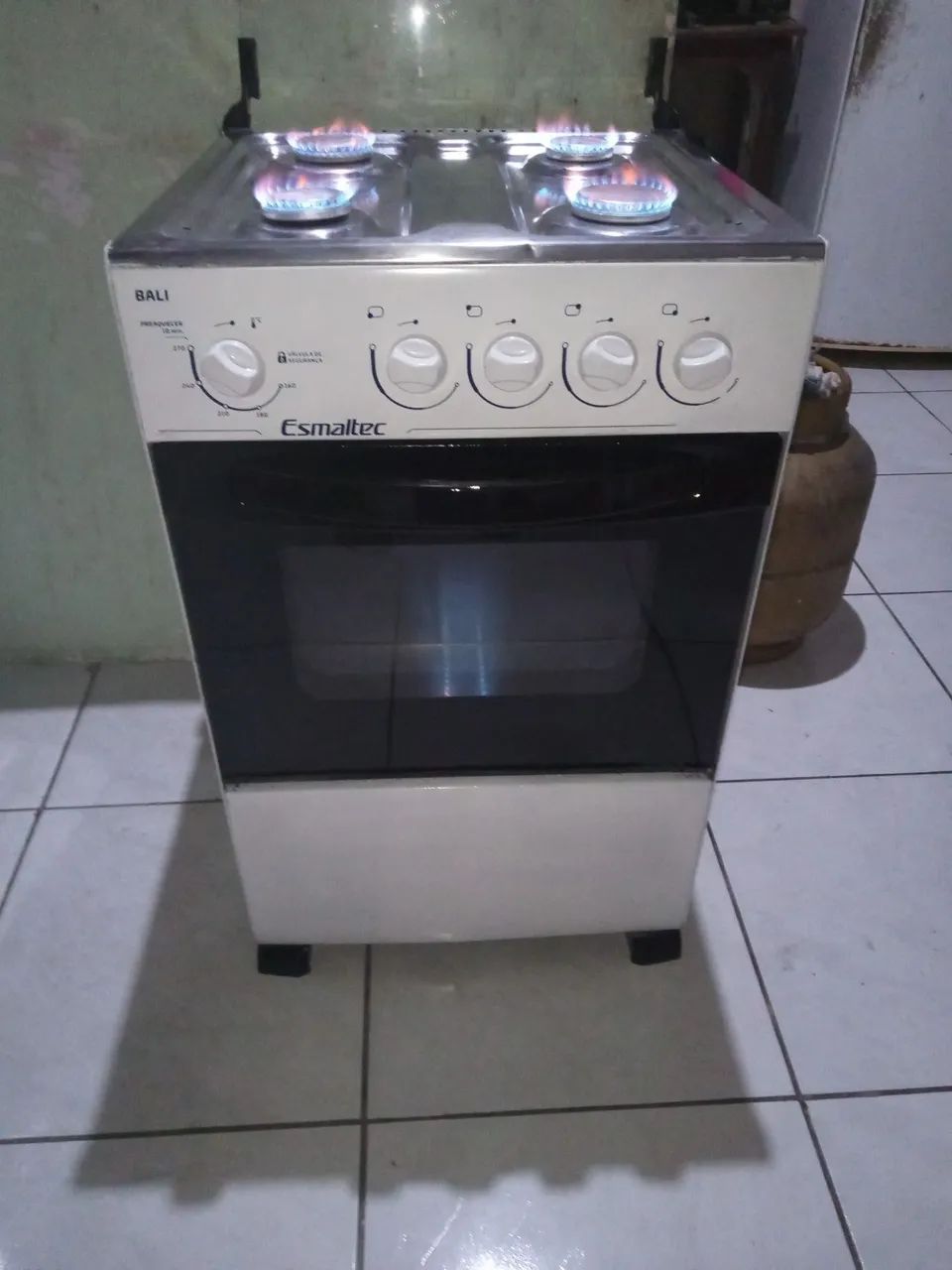 Fogão esmaltec 