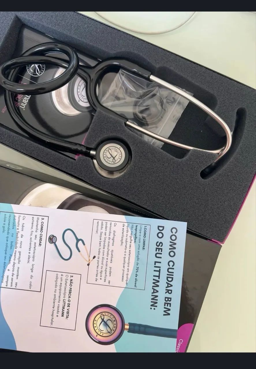 Estetoscópio Littmann Classic III Preto 5620  - Foto 2