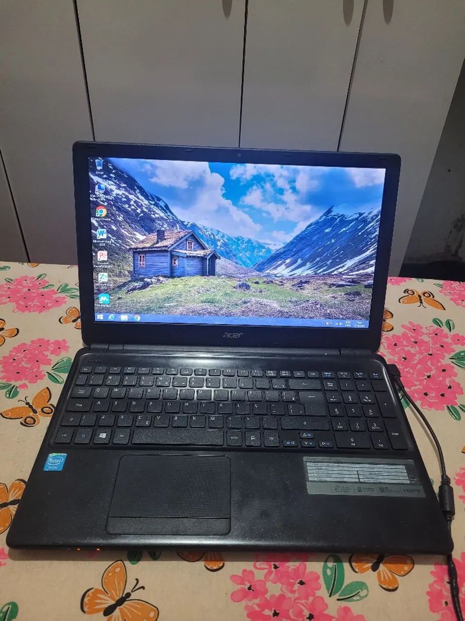 Notebook Acer Aspire E1 