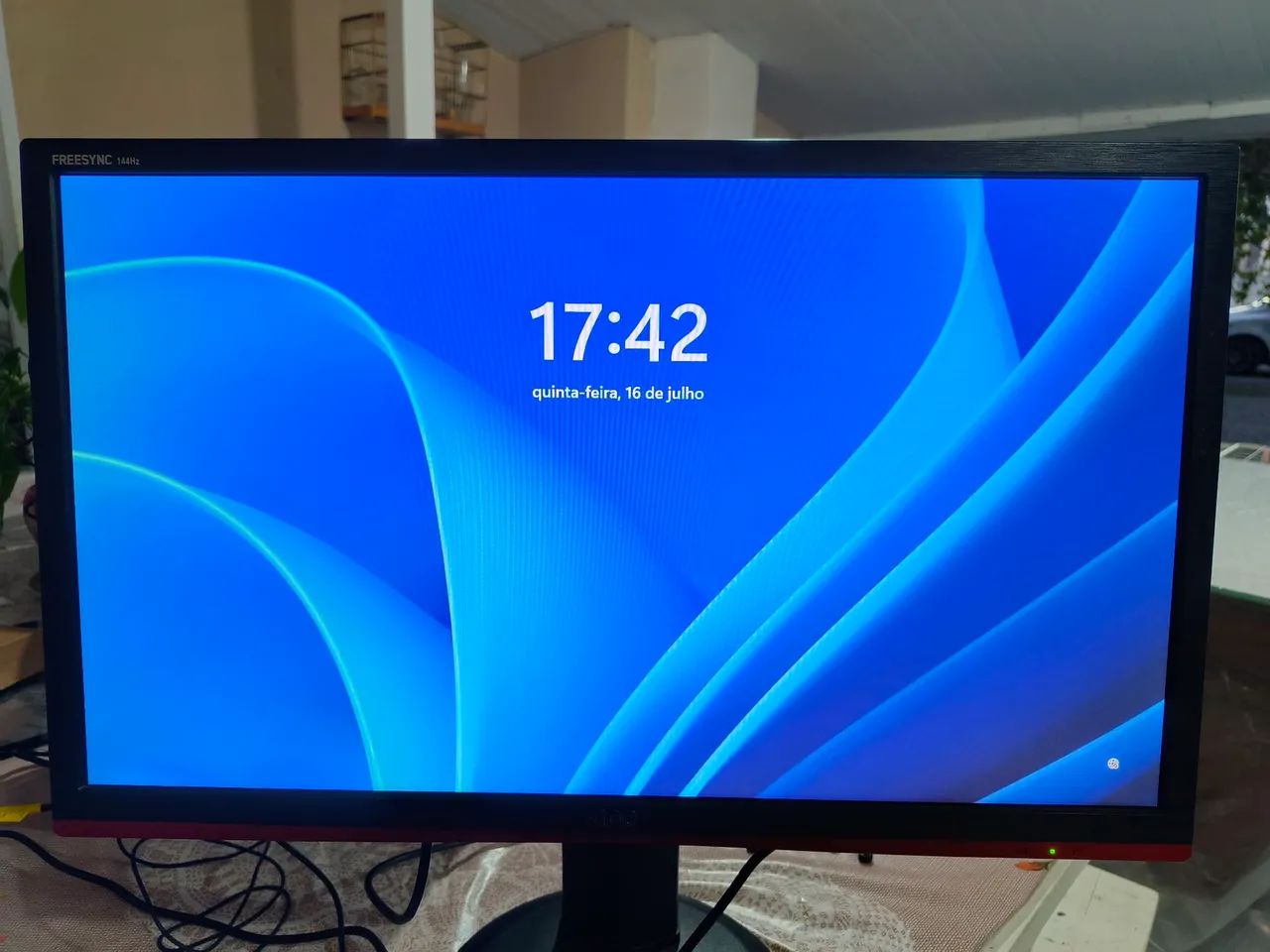 Monitor AOC FREESYNC 144 hz gamer 24" polegadas. - Foto 2