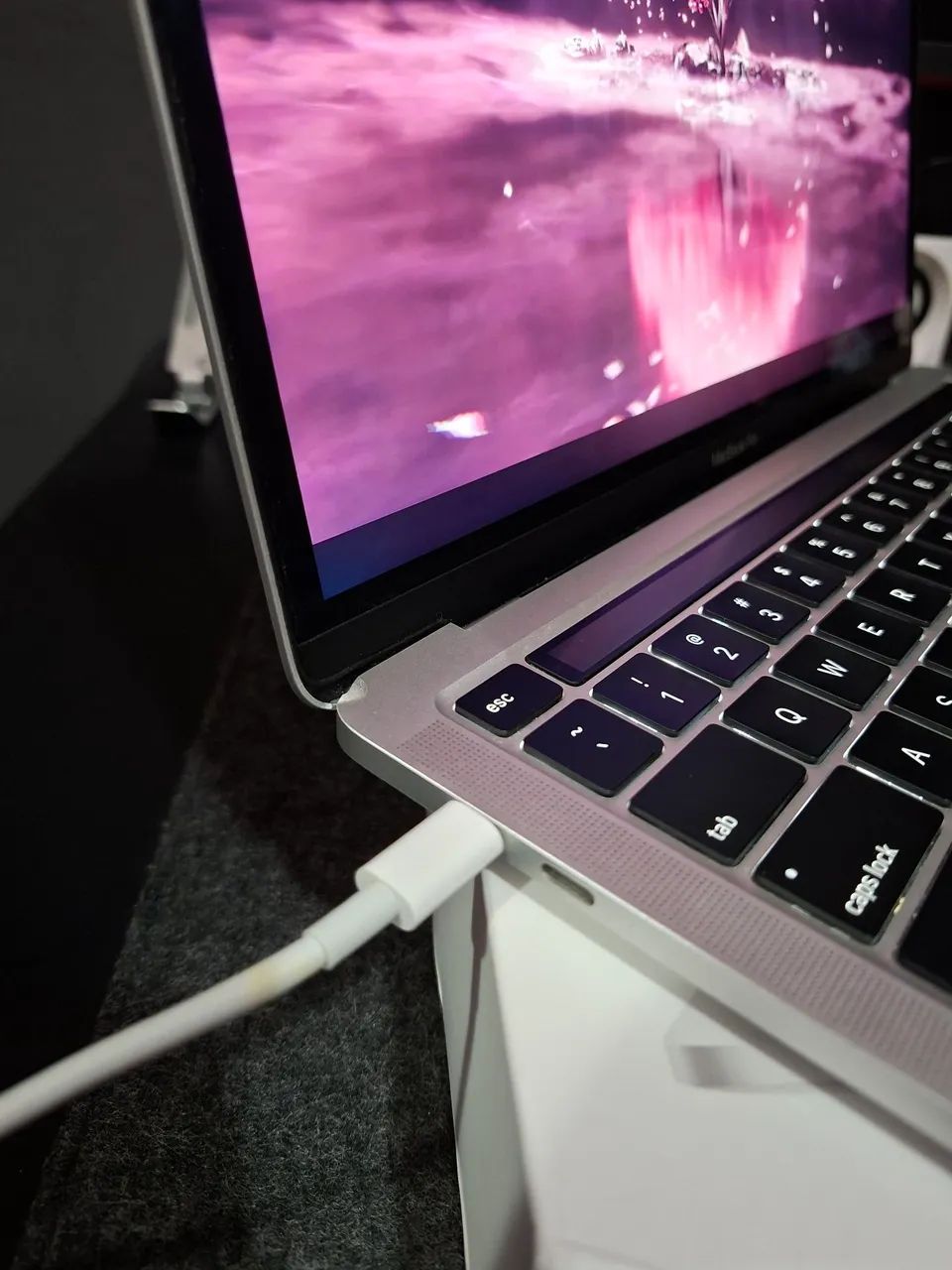 Macbook Pro M2 8/512 - Foto 3