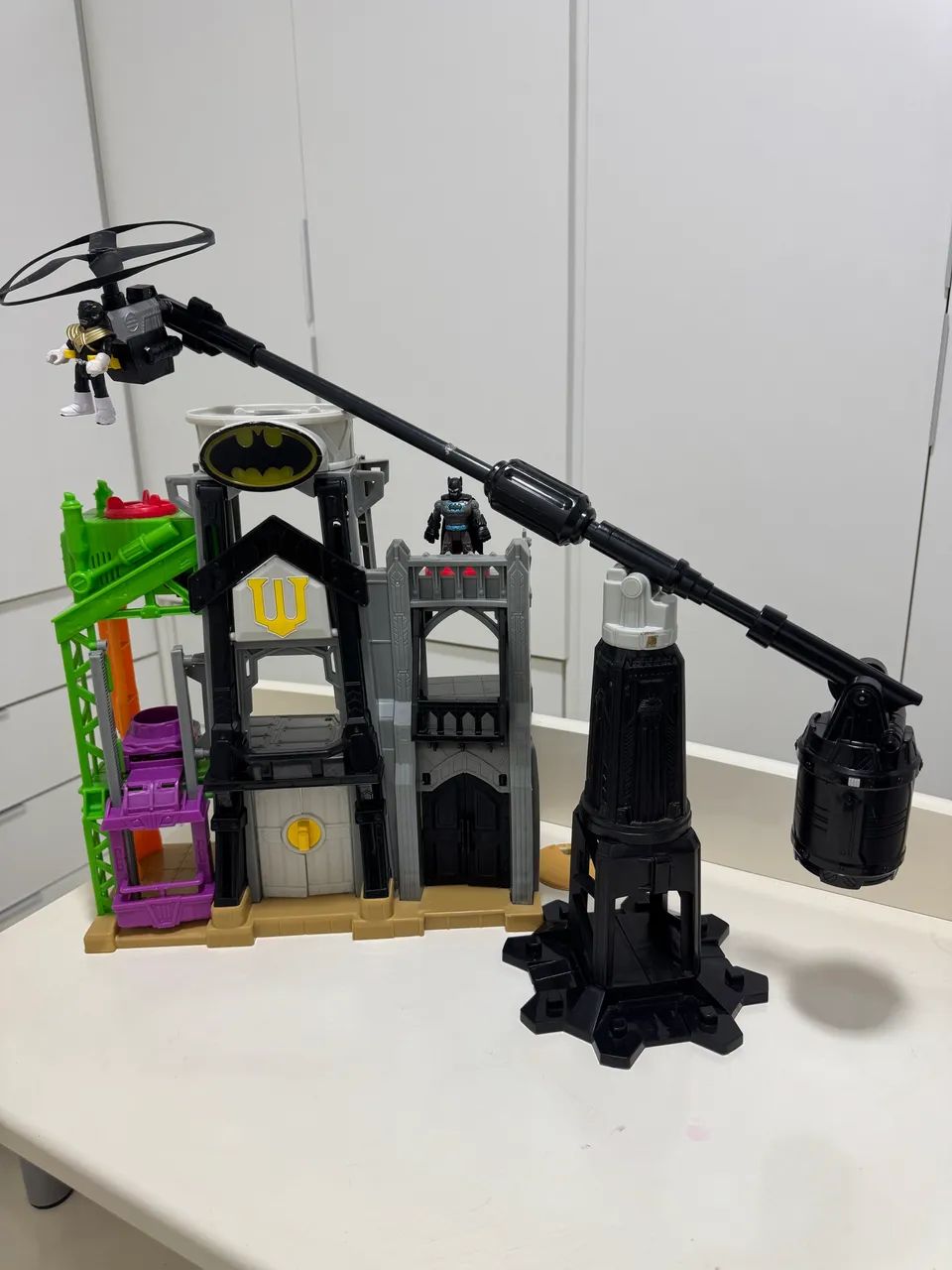 CASTELO BATMAN -BRINQUEDO IMAGINEXT- C/TORRE DE VÔO E 2 BONECOS