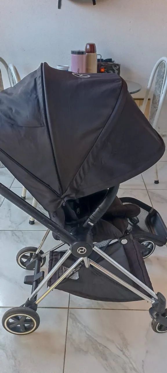 Dois carrinho de bebê - Foto 2