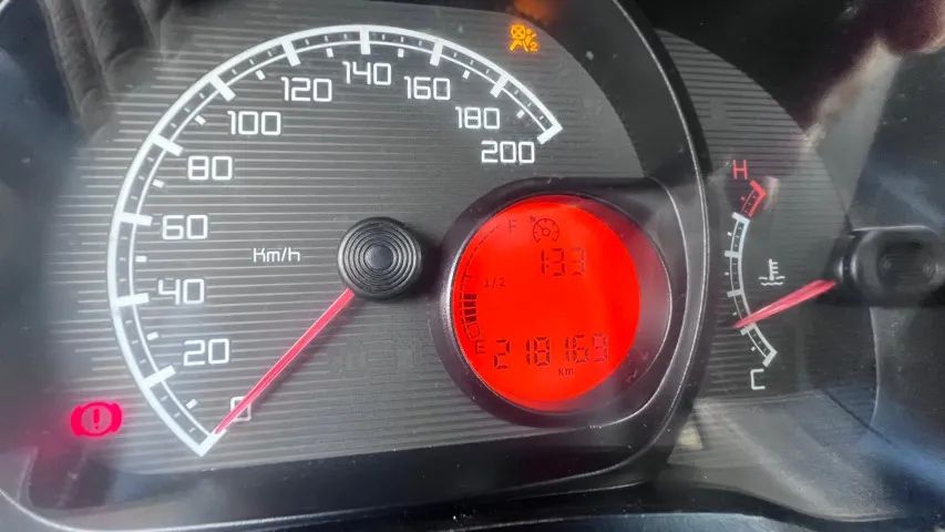 Fiat Strada Working 1.4 MPI Fire Flex 8V CD 2013 - Foto 5