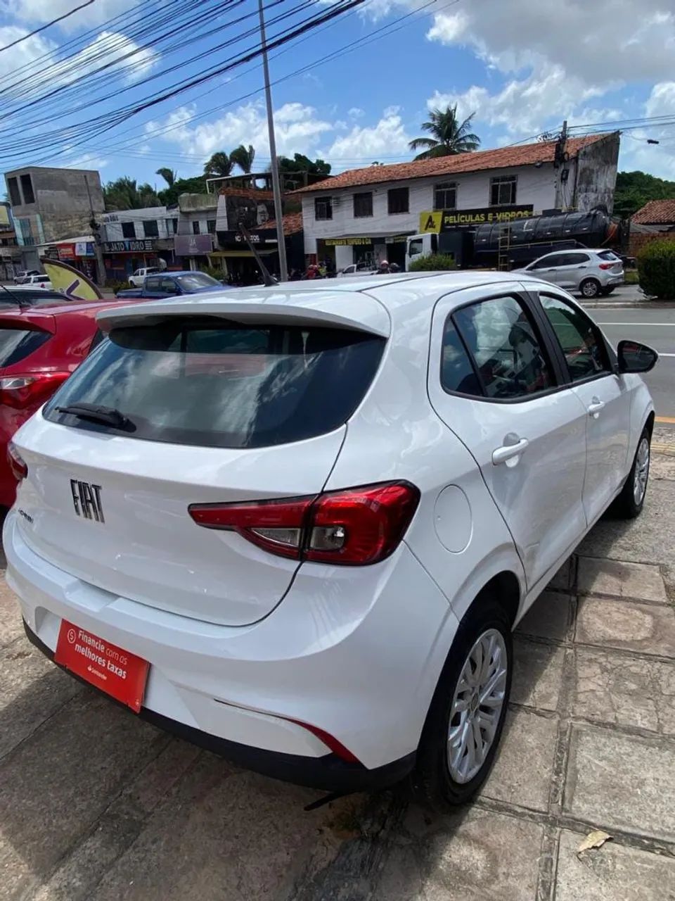 Fiat Argo e Corolla Xei 